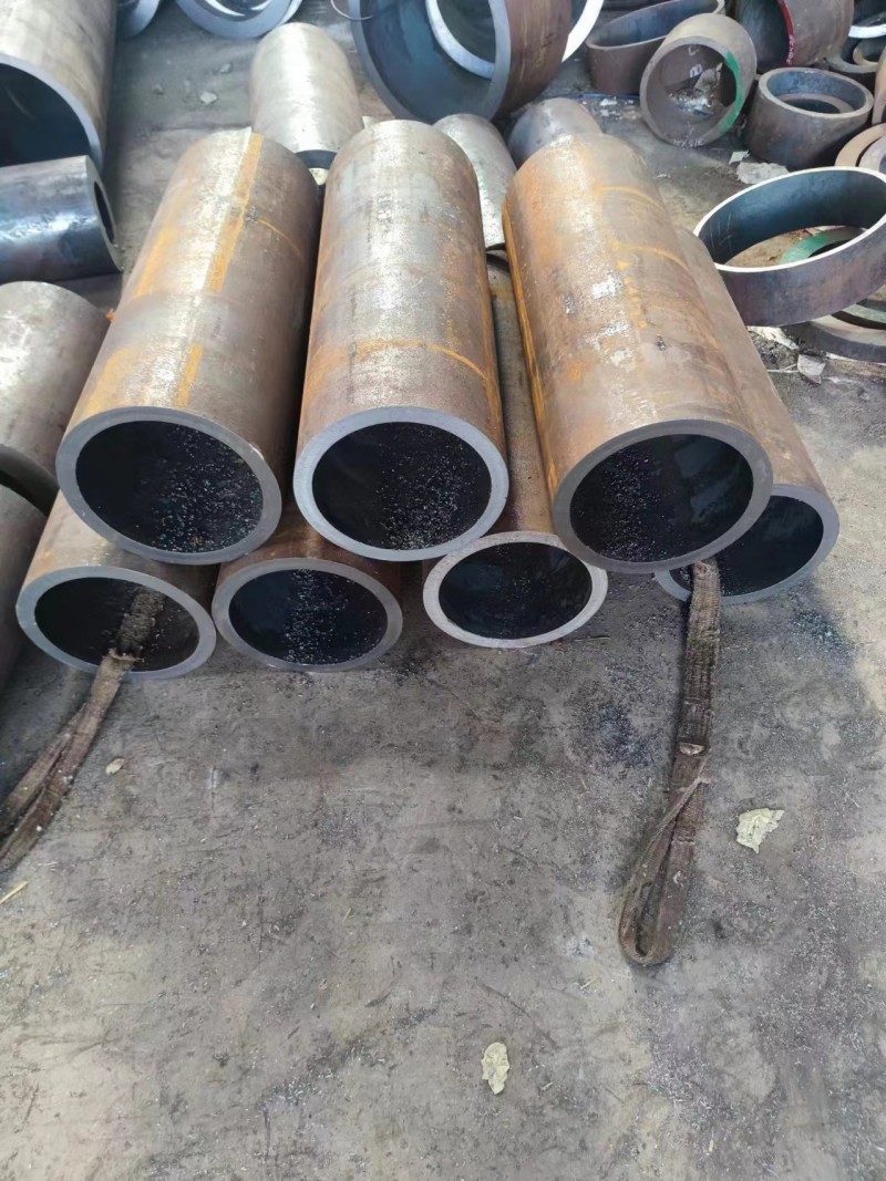 法库法库法库12Cr1MovG无缝钢管切割